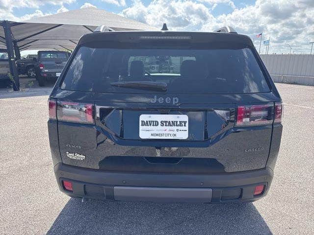 2026 Diamond Black Jeep Cherokee Laredo 4X4 SUV