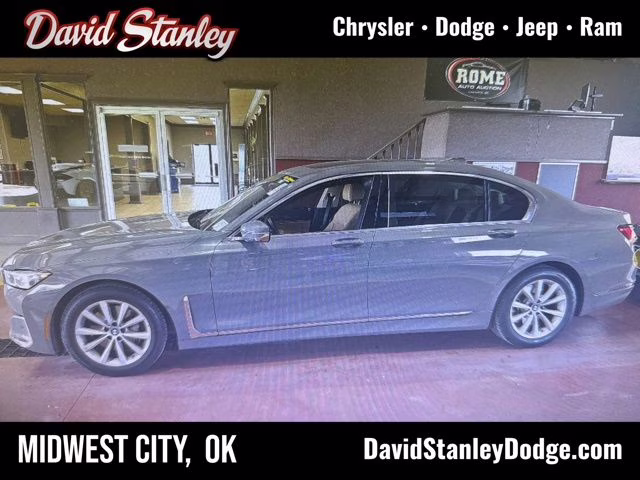 2022 Bernina Gray Amber Effect Metallic BMW 7 Series 740i RWD Sedan