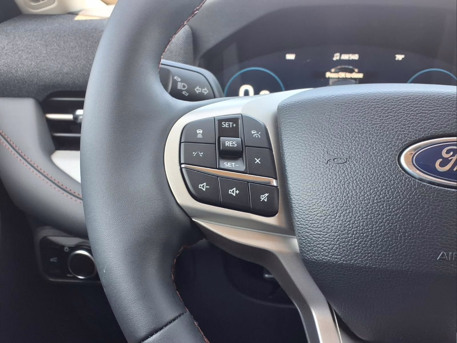 2026 Black Metallic Ford Explorer Active RWD SUV