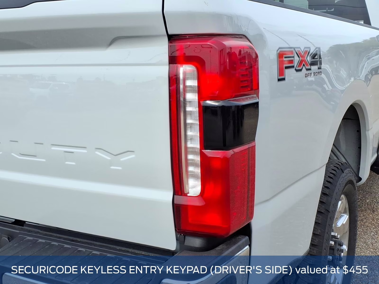 2026 Avalanche Ford Super Duty F-350 SRW Lariat 4X4 Truck
