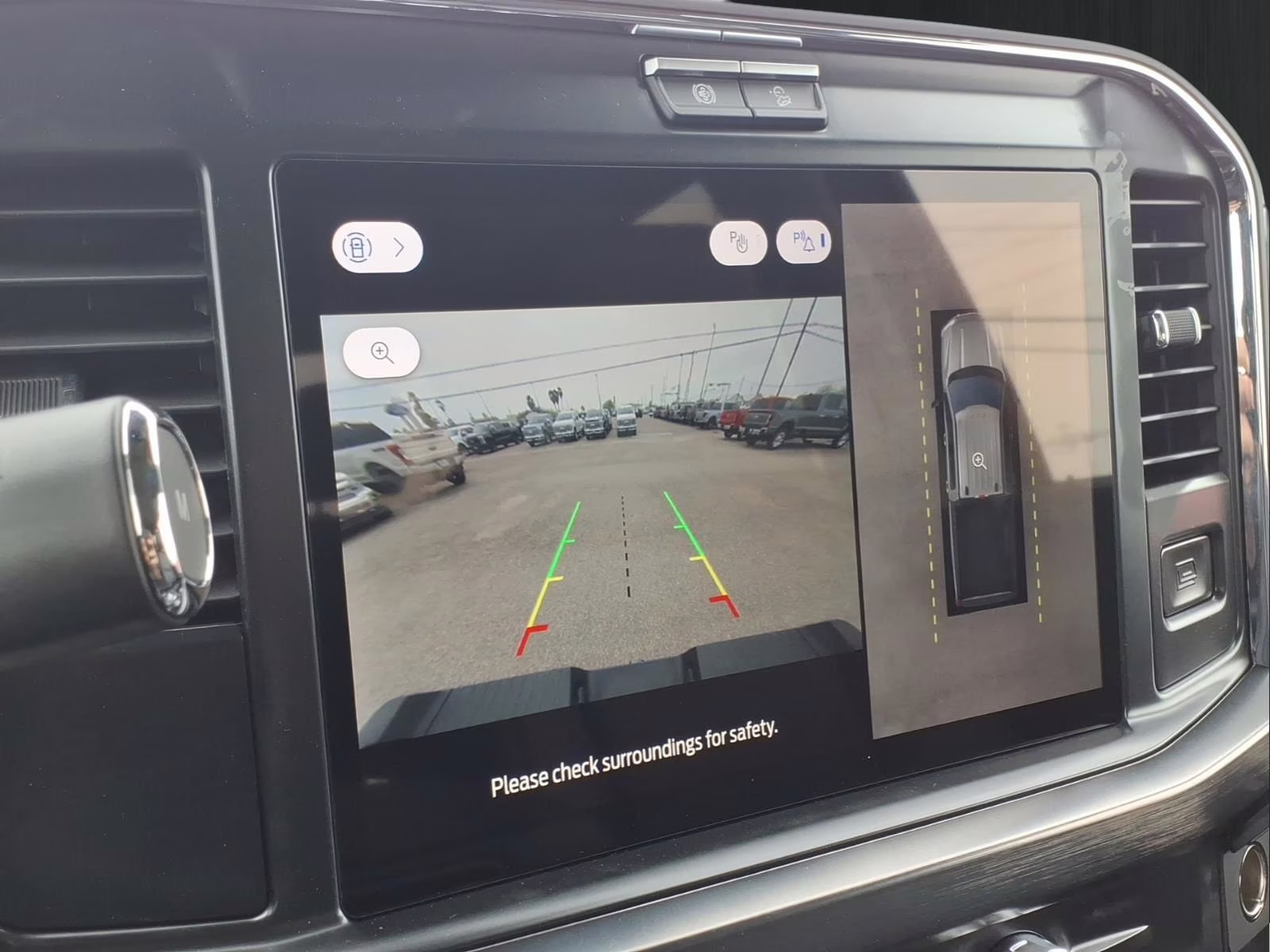 2026 Avalanche Ford Super Duty F-350 SRW Lariat 4X4 Truck