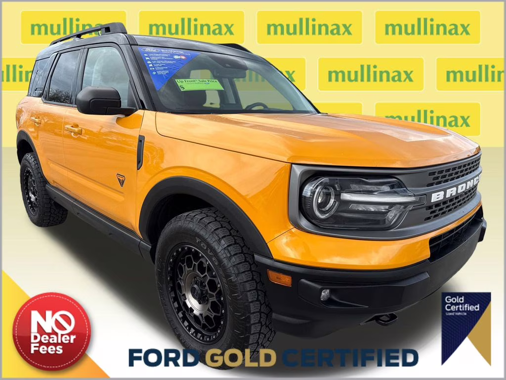 2022 Cyber Orange Metallic Tricoat Ford Bronco Sport Badlands 4X4 SUV