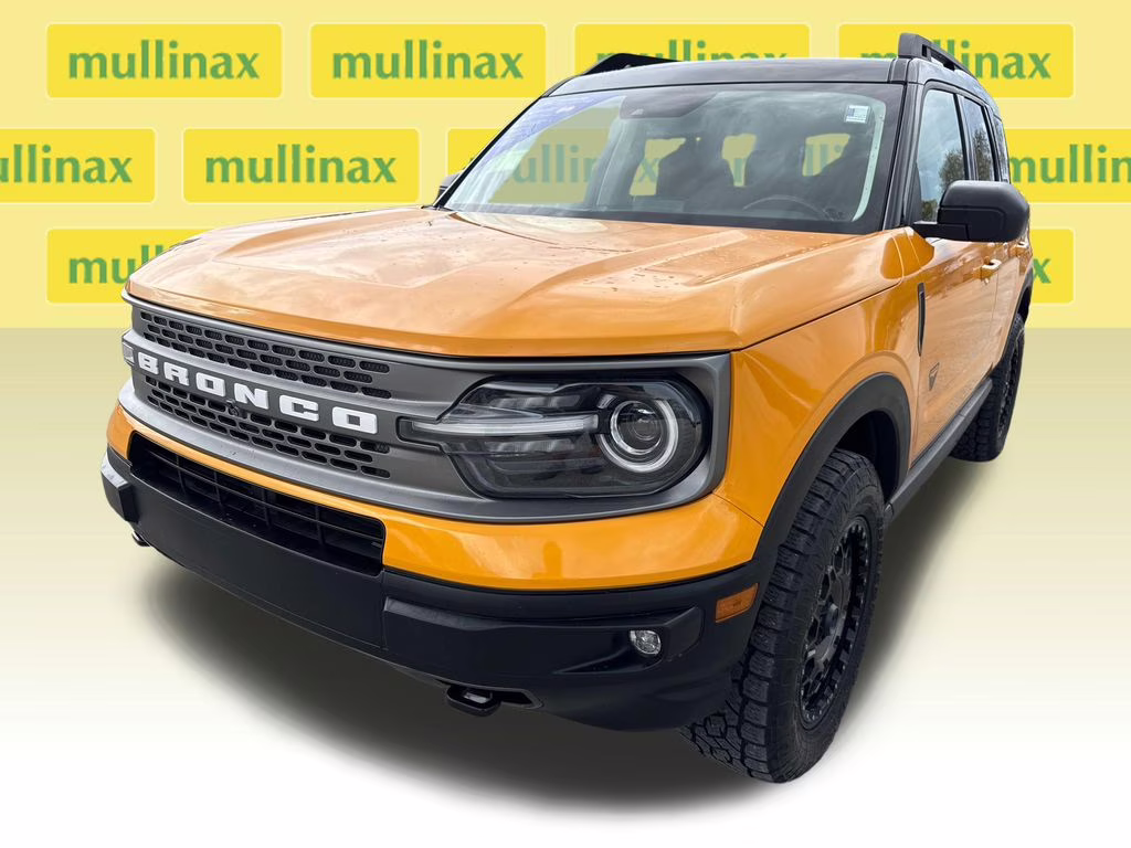 2022 Cyber Orange Metallic Tricoat Ford Bronco Sport Badlands 4X4 SUV