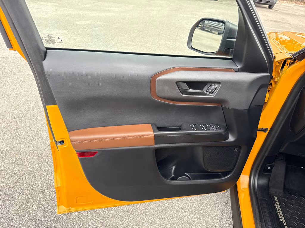 2022 Cyber Orange Metallic Tricoat Ford Bronco Sport Badlands 4X4 SUV