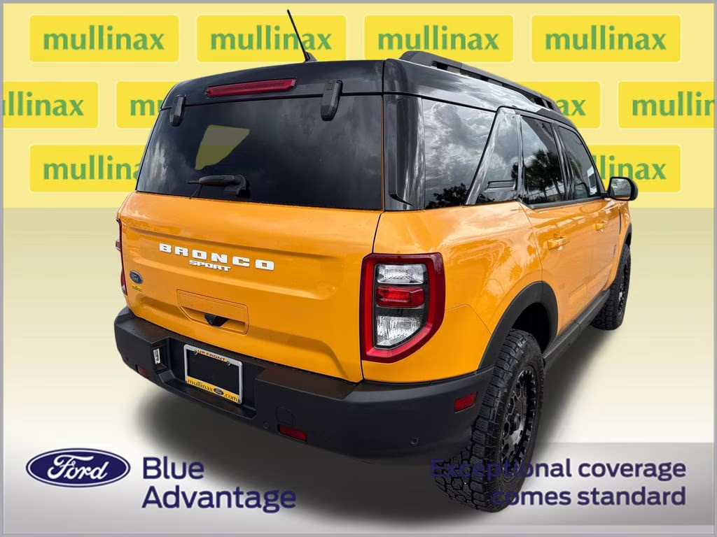 2022 Cyber Orange Metallic Tricoat Ford Bronco Sport Badlands 4X4 SUV