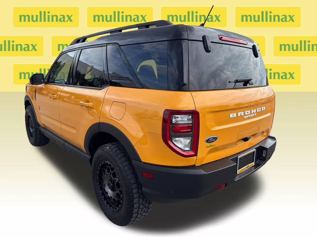 2022 Cyber Orange Metallic Tricoat Ford Bronco Sport Badlands 4X4 SUV