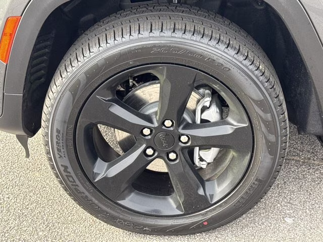 2026 Baltic Gray Metallic Clearcoat Jeep Grand Cherokee Limited 4X4 SUV