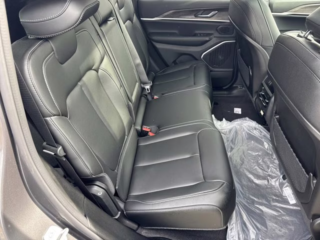 2026 Baltic Gray Metallic Clearcoat Jeep Grand Cherokee Limited 4X4 SUV