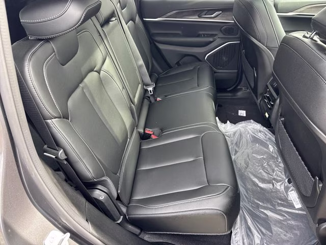2026 Baltic Gray Metallic Clearcoat Jeep Grand Cherokee Limited 4X4 SUV