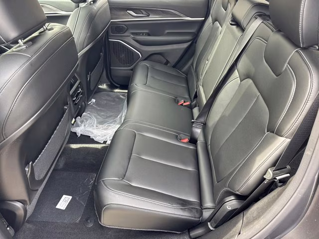 2026 Baltic Gray Metallic Clearcoat Jeep Grand Cherokee Limited 4X4 SUV