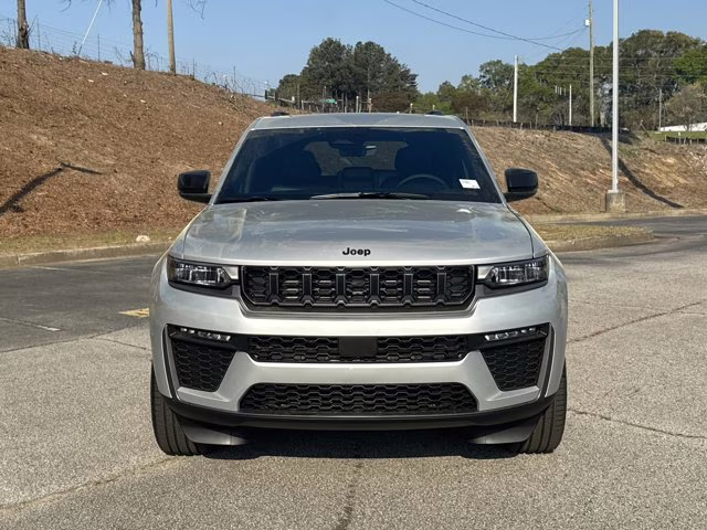 2026 Silver Zynith Jeep Grand Cherokee Limited 4X4 SUV