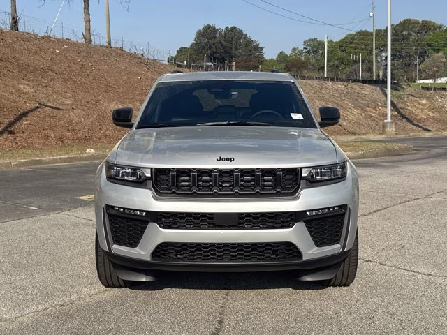 2026 Silver Zynith Jeep Grand Cherokee Limited 4X4 SUV