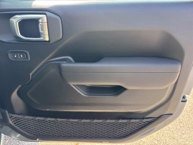 2026 Anvil Clearcoat Jeep Gladiator Sport 4X4 Truck