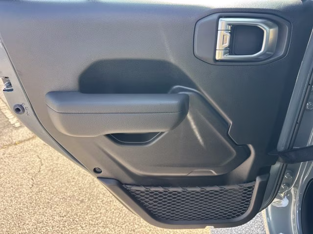 2026 Anvil Clearcoat Jeep Gladiator Sport 4X4 Truck