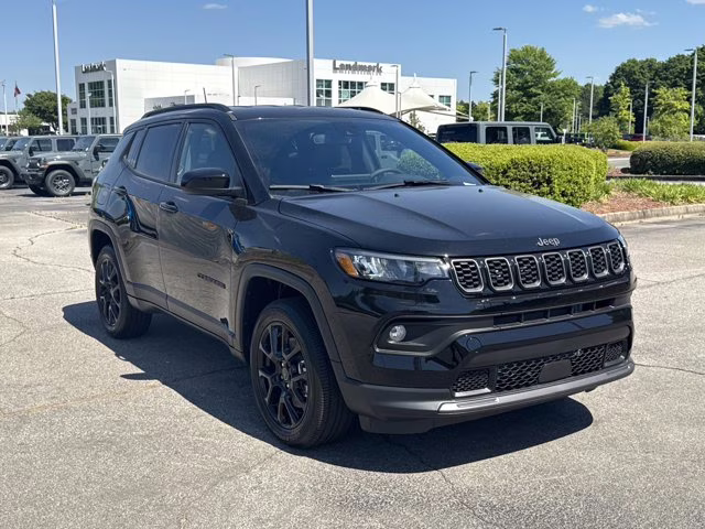 2026 Diamond Black Crystal Pearlcoat Jeep Compass Latitude Altitude 4X4 SUV