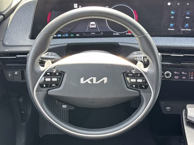 2024 Snow White Pearl Kia EV6 Light Long Range RWD SUV