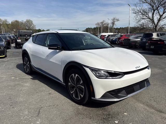 2024 Snow White Pearl Kia EV6 Light Long Range RWD SUV