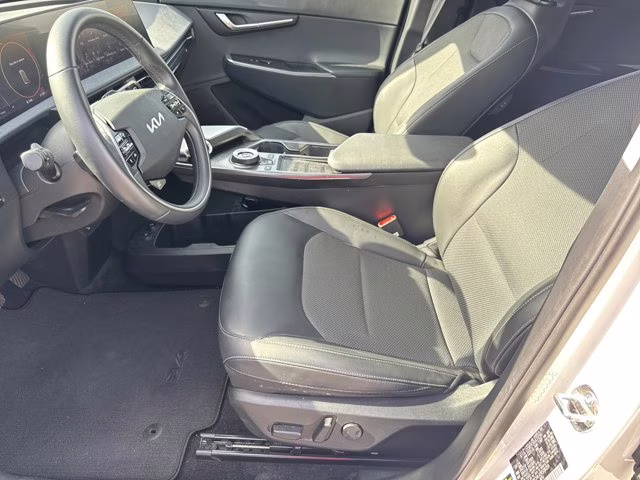 2024 Snow White Pearl Kia EV6 Light Long Range RWD SUV