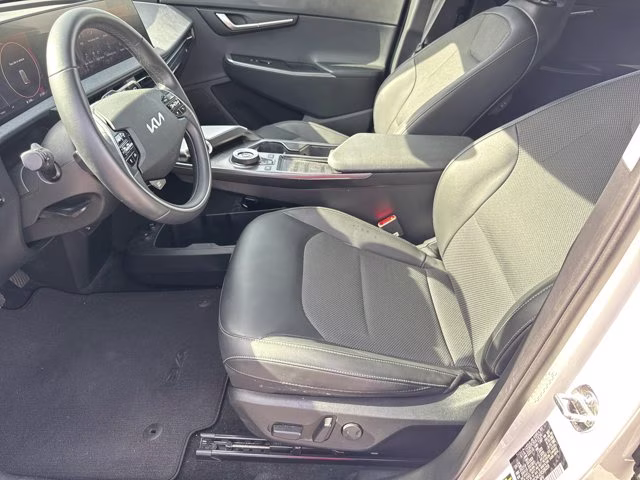 2024 Snow White Pearl Kia EV6 Light Long Range RWD SUV
