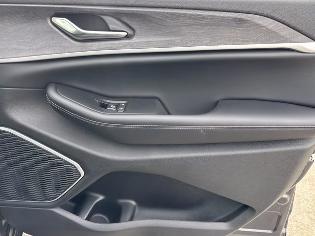 2026 Baltic Gray Metallic Clearcoat Jeep Grand Cherokee Limited 4X4 SUV