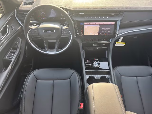 2026 Silver Zynith Jeep Grand Cherokee Limited 4X4 SUV