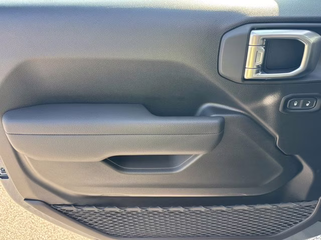 2026 Anvil Clearcoat Jeep Gladiator Sport 4X4 Truck