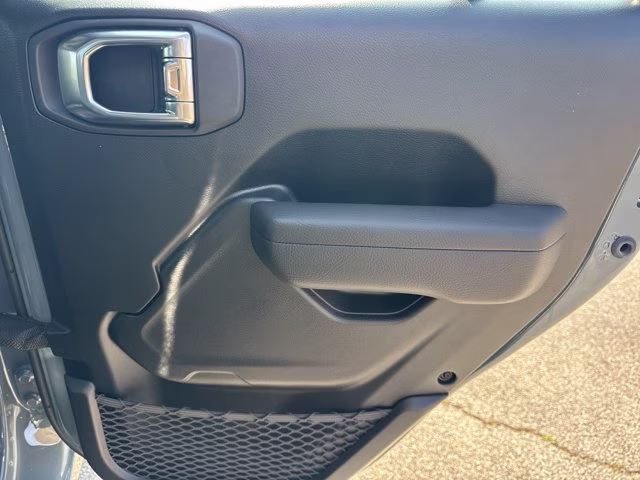 2026 Anvil Clearcoat Jeep Gladiator Sport 4X4 Truck