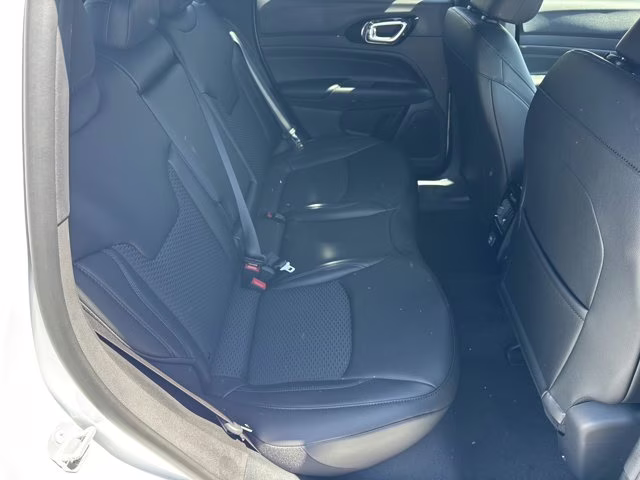 2026 Bright White Clearcoat Jeep Compass Latitude Altitude 4X4 SUV