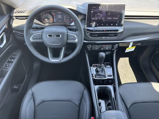 2026 Bright White Clearcoat Jeep Compass Latitude Altitude 4X4 SUV
