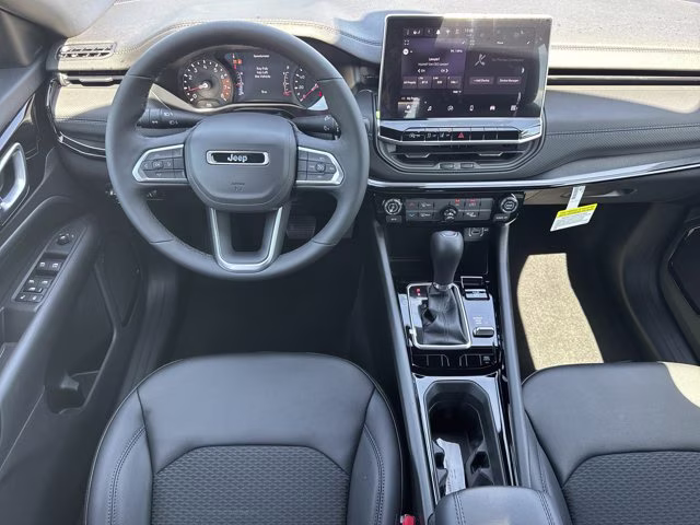 2026 Bright White Clearcoat Jeep Compass Latitude Altitude 4X4 SUV