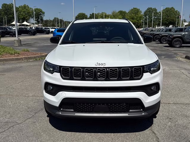 2026 Bright White Clearcoat Jeep Compass Latitude Altitude 4X4 SUV