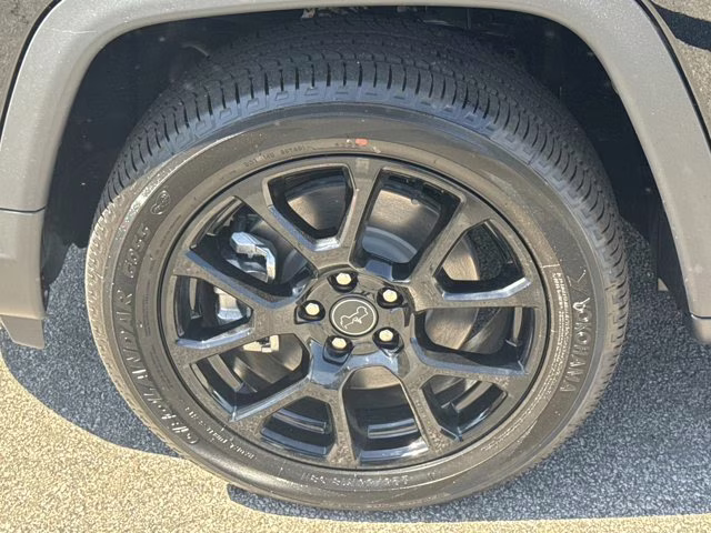 2026 Diamond Black Crystal Pearlcoat Jeep Compass Latitude Altitude 4X4 SUV