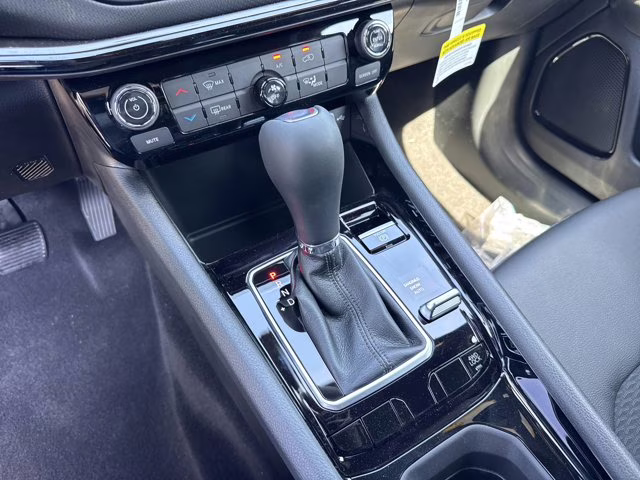 2026 Diamond Black Crystal Pearlcoat Jeep Compass Latitude Altitude 4X4 SUV