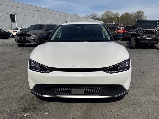 2024 Snow White Pearl Kia EV6 Light Long Range RWD SUV