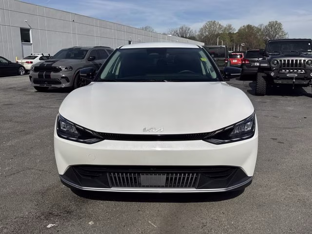 2024 Snow White Pearl Kia EV6 Light Long Range RWD SUV