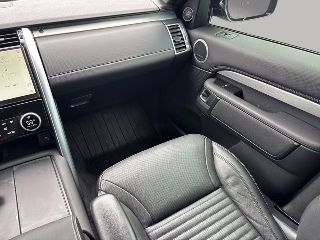 2021 Hakuba Silver Metallic Land Rover Discovery S R-Dynamic AWD SUV