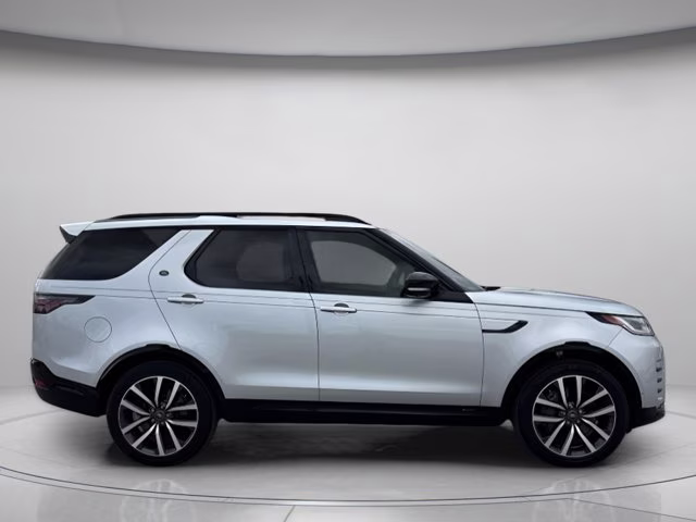 2021 Hakuba Silver Metallic Land Rover Discovery S R-Dynamic AWD SUV