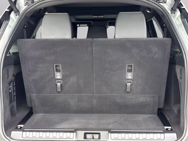 2021 Hakuba Silver Metallic Land Rover Discovery S R-Dynamic AWD SUV