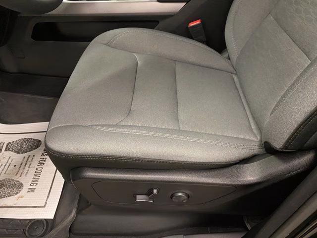 2025 Diamond Black Crystal Pearlcoat Ram 1500 Big Horn/Lone Star 4X4 Truck