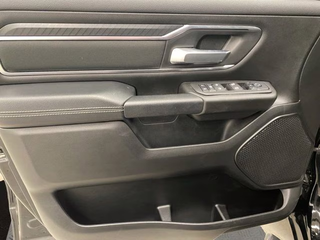 2025 Diamond Black Crystal Pearlcoat Ram 1500 Big Horn/Lone Star 4X4 Truck