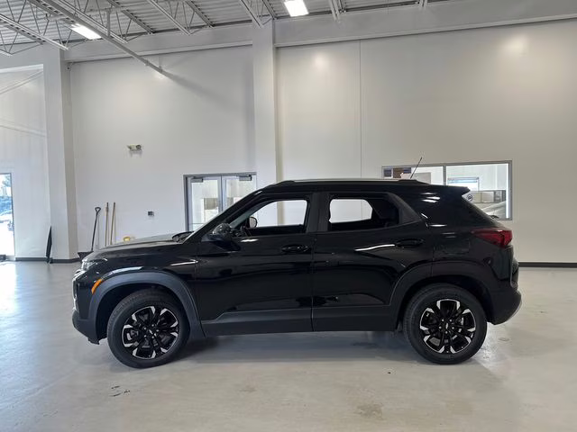 2022 Mosaic Black Metallic Chevrolet Trailblazer LT AWD SUV