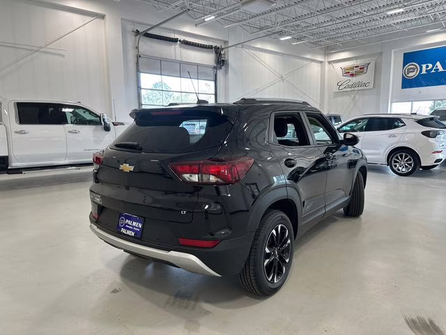 2022 Mosaic Black Metallic Chevrolet Trailblazer LT AWD SUV