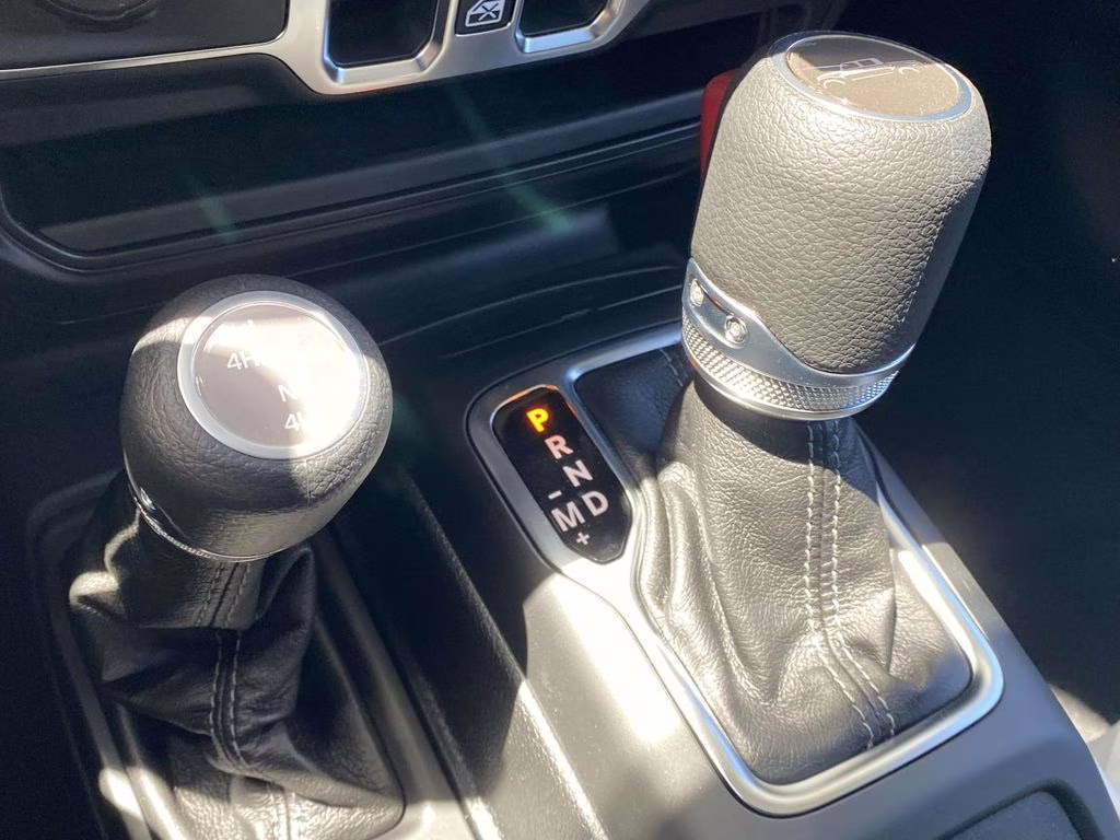 2026 Granite Crystal Metallic Clearcoat Jeep Gladiator Sport S 4X4 Truck