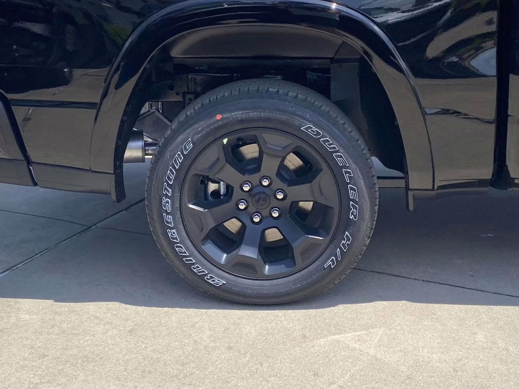 2026 Diamond Black Crystal Pearlcoat Ram 1500 Big Horn/Lone Star 4X4 Truck