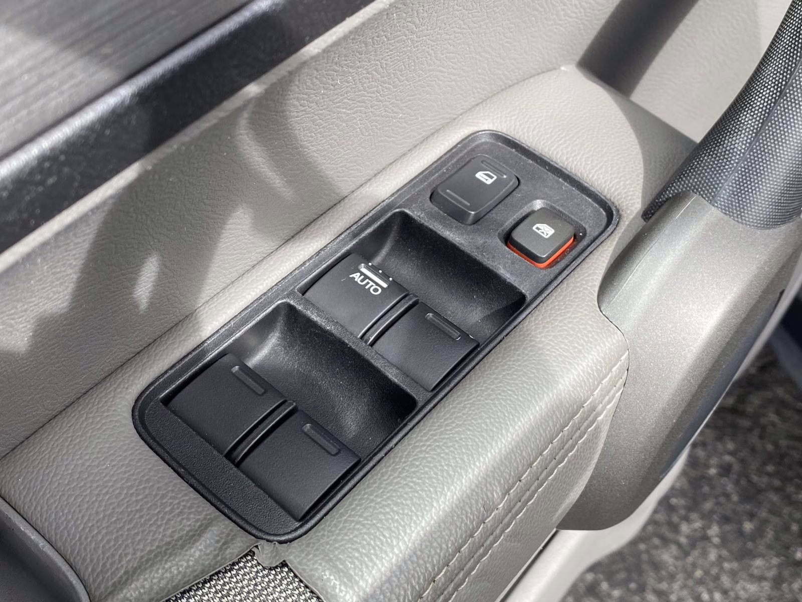 2010 Alabaster Silver Metallic Honda CR-V EX-L 4X4 SUV