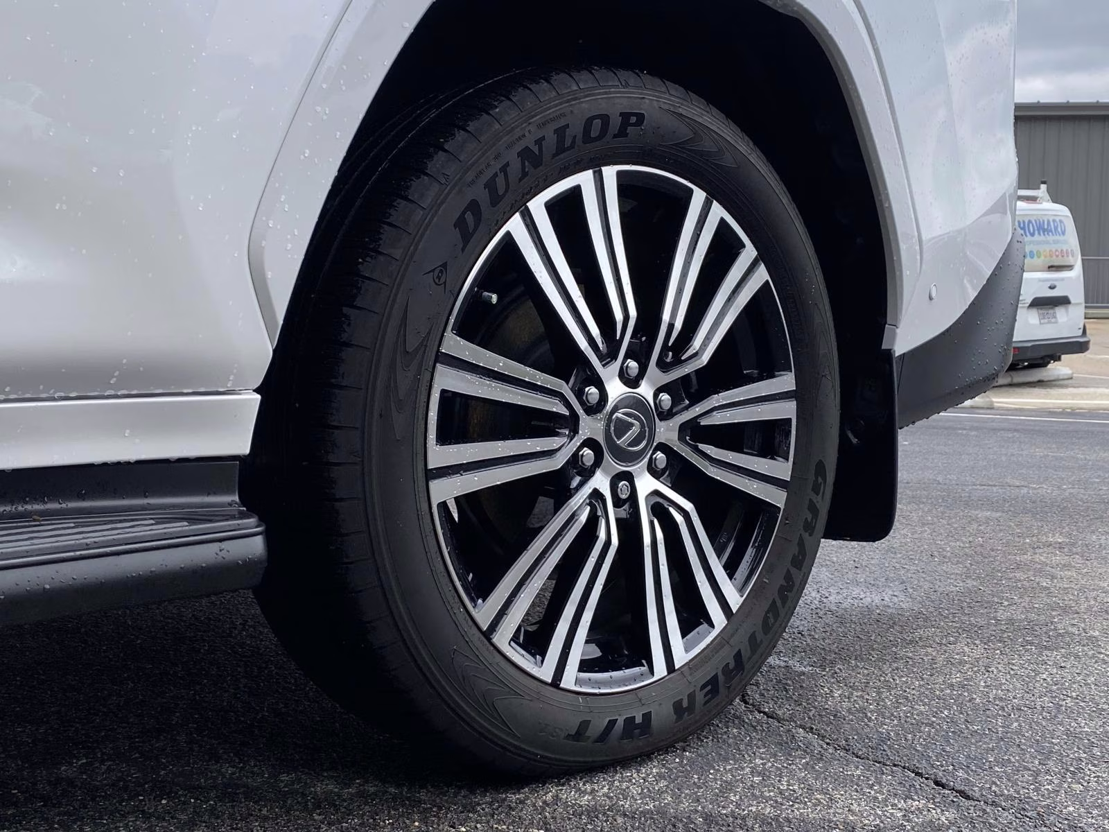 2025 Eminent White Pearl Lexus LX 700h Luxury 4X4 SUV