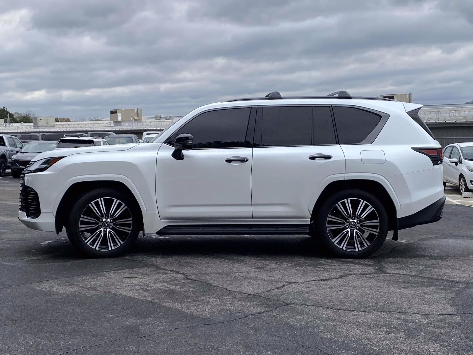 2025 Eminent White Pearl Lexus LX 700h Luxury 4X4 SUV