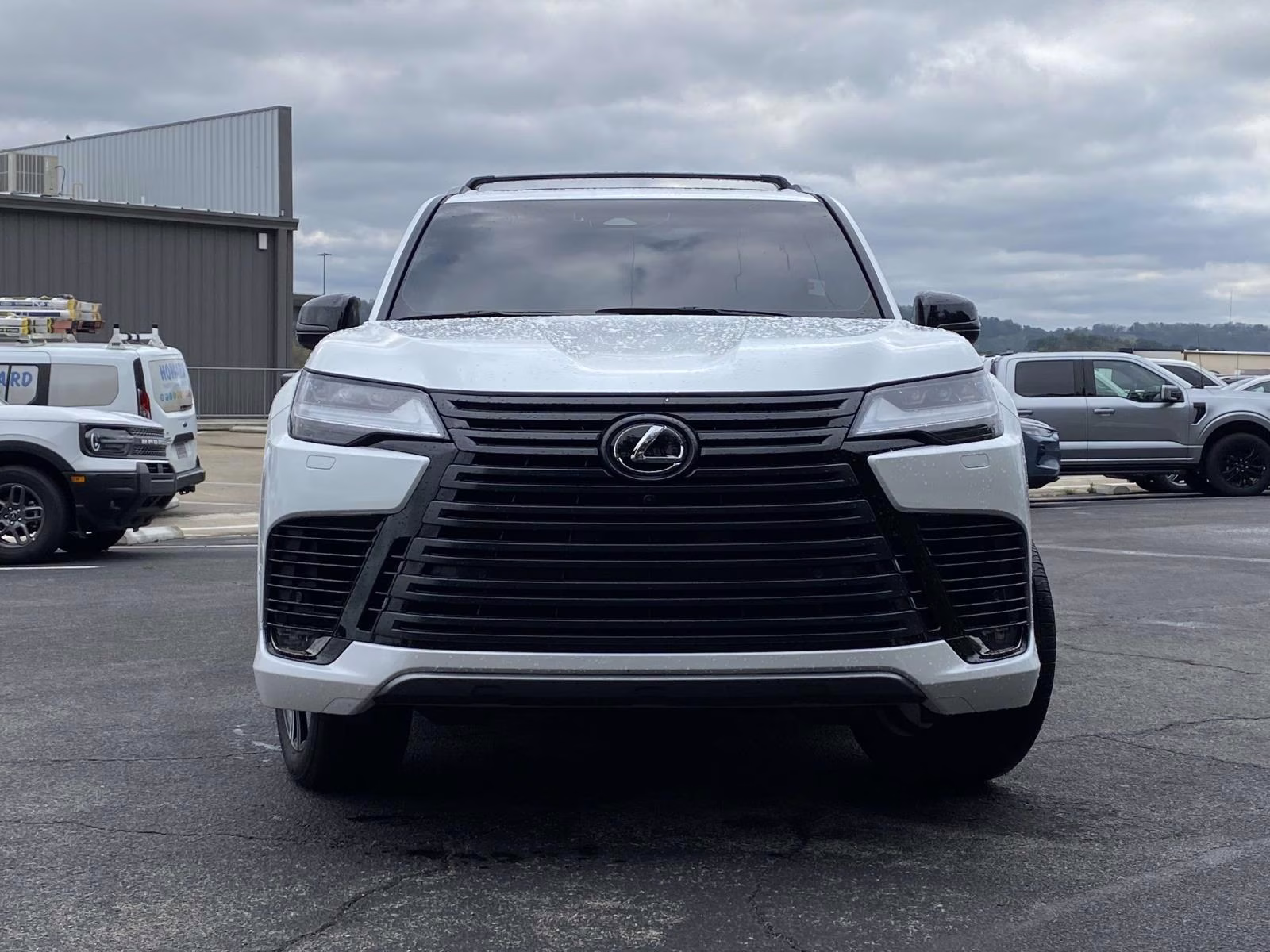 2025 Eminent White Pearl Lexus LX 700h Luxury 4X4 SUV