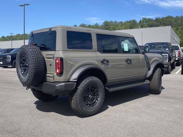 2026 Gray Ford Bronco Outer Banks 4X4 SUV