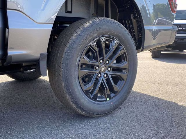 2026 Gray Metallic Ford F-150 Lariat 4X4 Truck